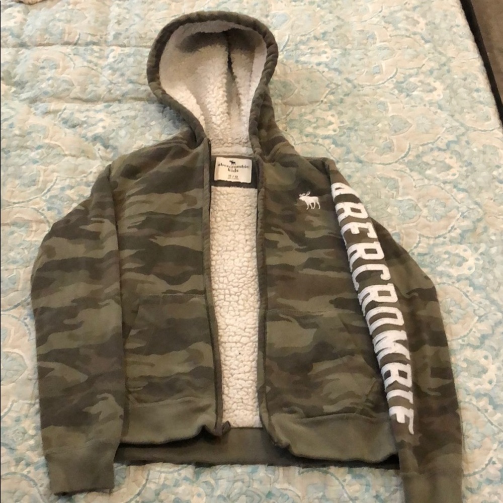 olive camo  KIDS 11/12 jacket with Zipper